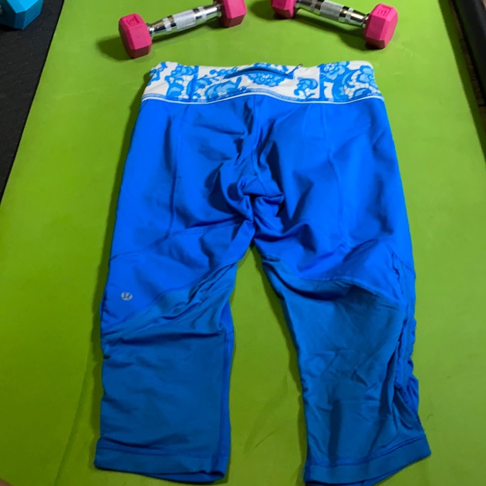 Lululemon crops